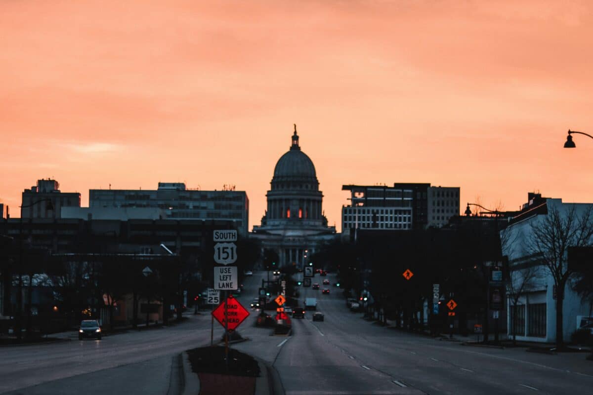 A picture of the state capitol building in Madison, Wisconsin.