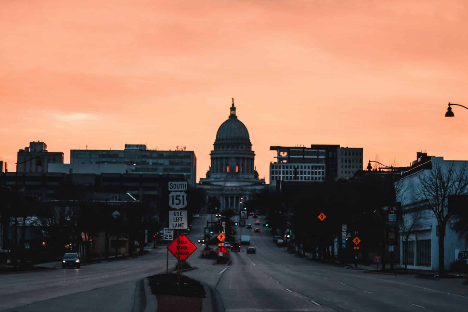 A picture of the state capitol building in Madison, Wisconsin.
